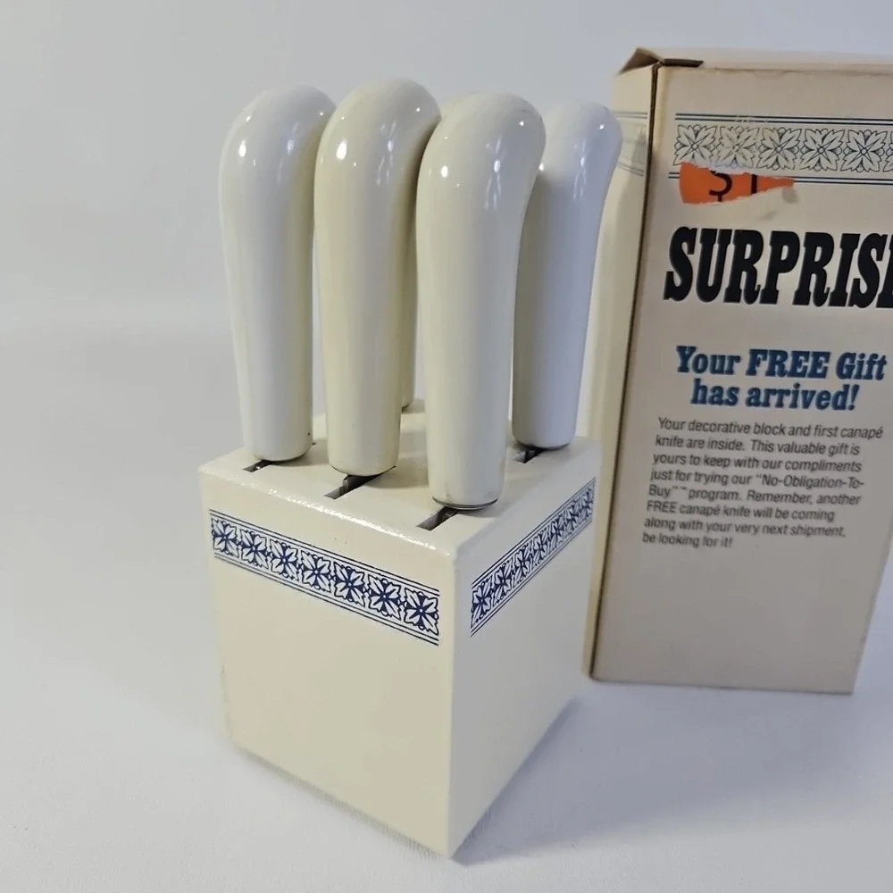 Vtg‎ Avon White And Blue Butter & Cheese Knives Spreader With Knife Block Floral